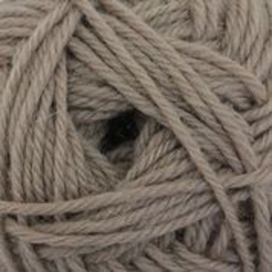 B/W Purely Wool Yarn image 6